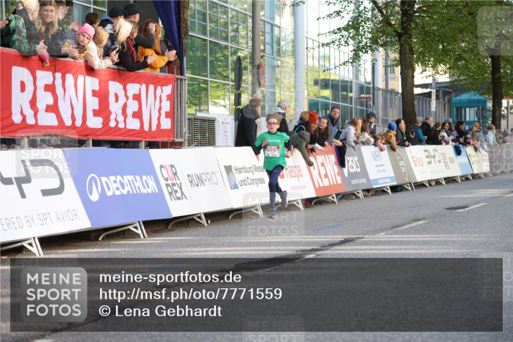 25.04.2025 - Das Zehntel Lena Gebhardt http://msf.ph/oto/7771559 26.04.2025 08:48:03 Ziel 1490, 2715, 3469, 3953 meine-sportfotos.de