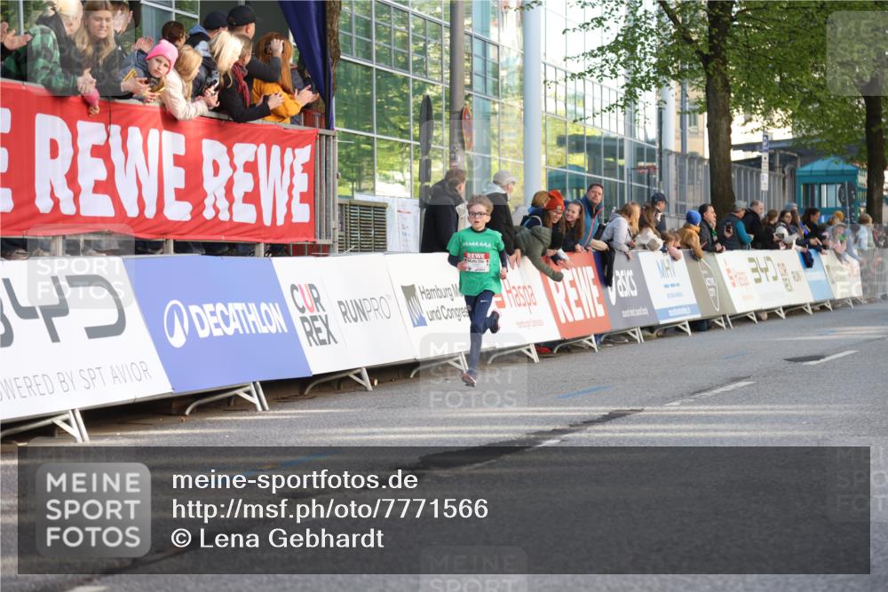 25.04.2025 - Das Zehntel Lena Gebhardt http://msf.ph/oto/7771566 26.04.2025 08:48:04 Ziel 1490, 2715, 3469, 3953 meine-sportfotos.de