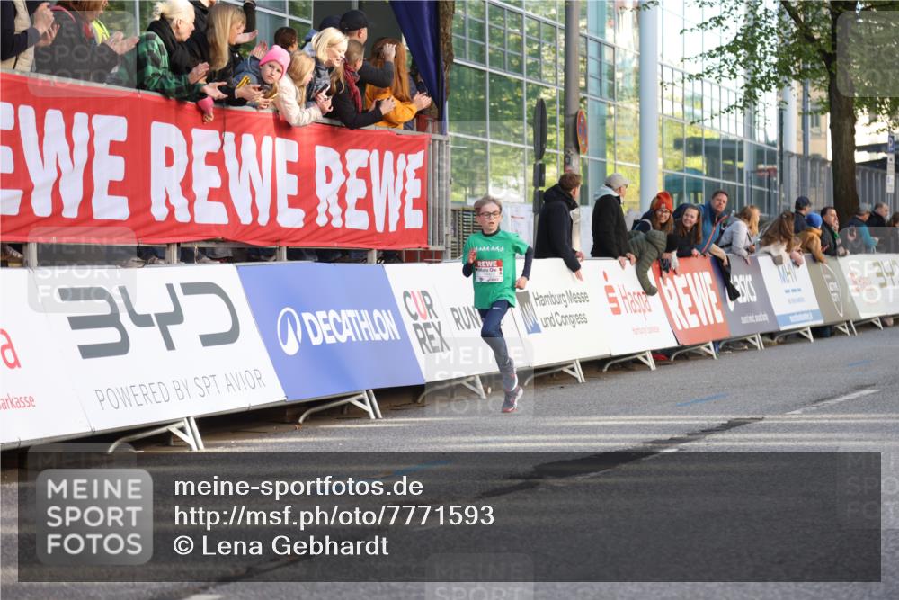 25.04.2025 - Das Zehntel Lena Gebhardt http://msf.ph/oto/7771593 26.04.2025 08:48:04 Ziel 1490, 2715, 3469, 3953 meine-sportfotos.de
