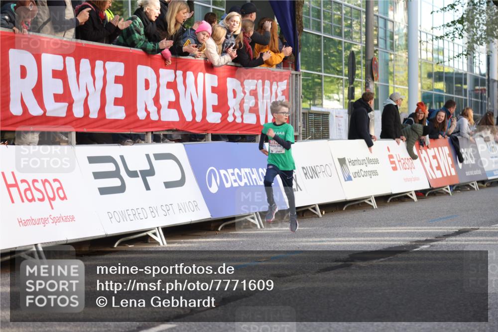 25.04.2025 - Das Zehntel Lena Gebhardt http://msf.ph/oto/7771609 26.04.2025 08:48:04 Ziel 1490, 2715, 3469, 3953 meine-sportfotos.de