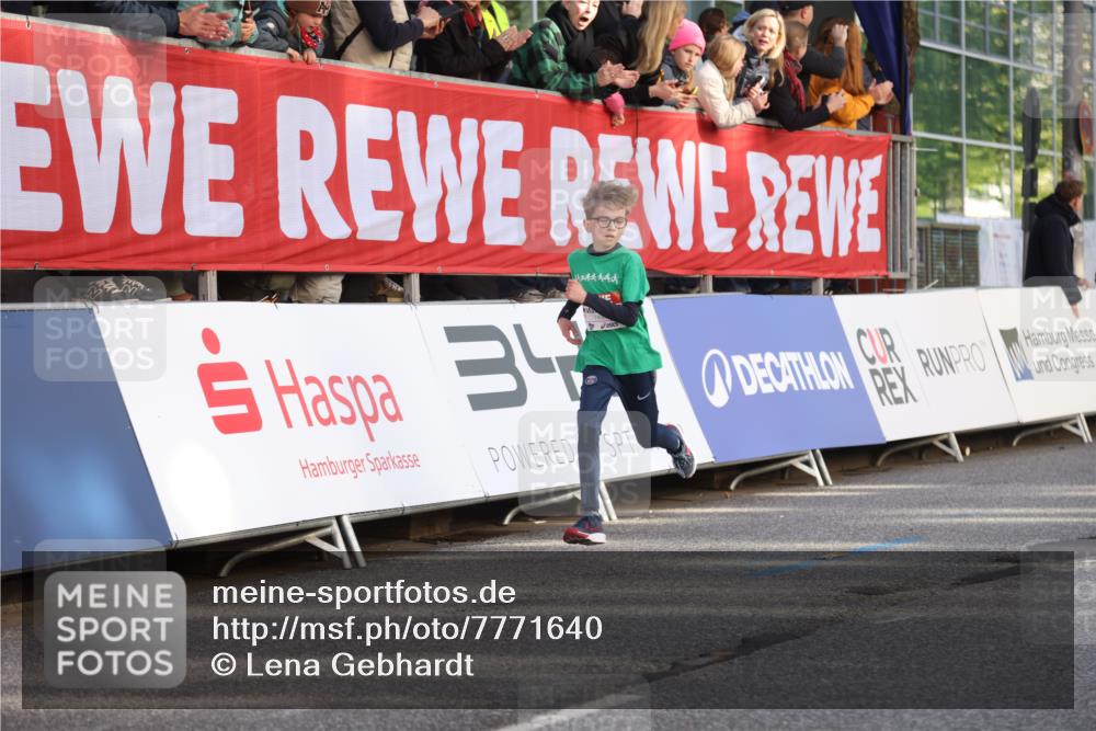 25.04.2025 - Das Zehntel Lena Gebhardt http://msf.ph/oto/7771640 26.04.2025 08:48:05 Ziel 1490, 2715, 3469, 3953 meine-sportfotos.de