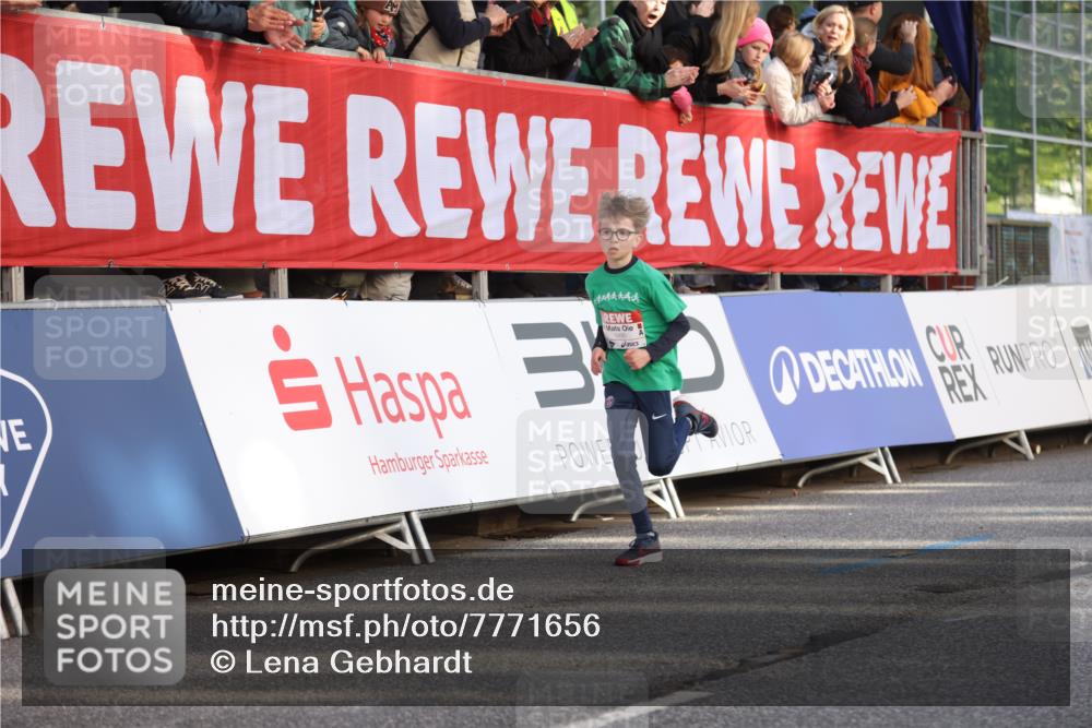 25.04.2025 - Das Zehntel Lena Gebhardt http://msf.ph/oto/7771656 26.04.2025 08:48:05 Ziel 1490, 2715, 3469, 3953 meine-sportfotos.de