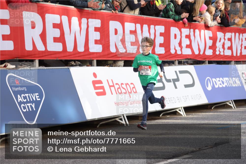 25.04.2025 - Das Zehntel Lena Gebhardt http://msf.ph/oto/7771665 26.04.2025 08:48:05 Ziel 1490, 2715, 3469, 3953 meine-sportfotos.de