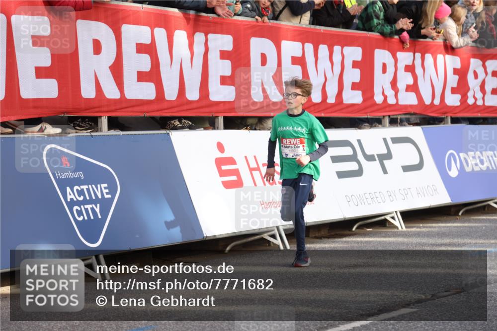 25.04.2025 - Das Zehntel Lena Gebhardt http://msf.ph/oto/7771682 26.04.2025 08:48:05 Ziel 1490, 2715, 3469, 3953 meine-sportfotos.de