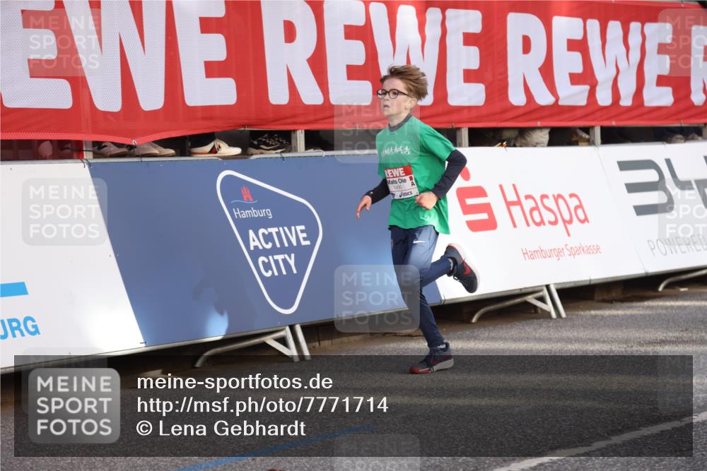 25.04.2025 - Das Zehntel Lena Gebhardt http://msf.ph/oto/7771714 26.04.2025 08:48:06 Ziel 1490, 2715, 3469 meine-sportfotos.de