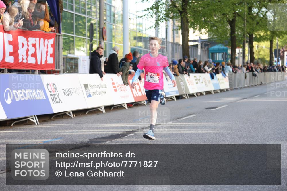 25.04.2025 - Das Zehntel Lena Gebhardt http://msf.ph/oto/7771827 26.04.2025 08:48:23 Ziel 1926, 2379, 2715, 2990, 3469, 3823 meine-sportfotos.de