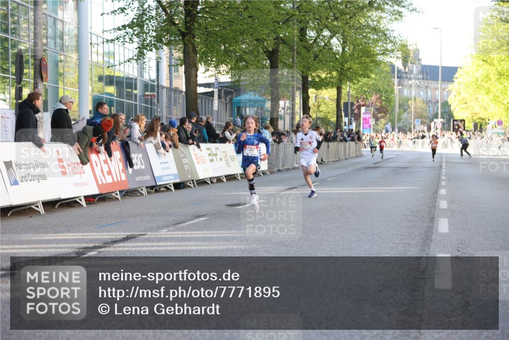 25.04.2025 - Das Zehntel Lena Gebhardt http://msf.ph/oto/7771895 26.04.2025 08:48:29 Ziel 1926, 2379, 2715, 2961, 2990, 3469, 3823 meine-sportfotos.de