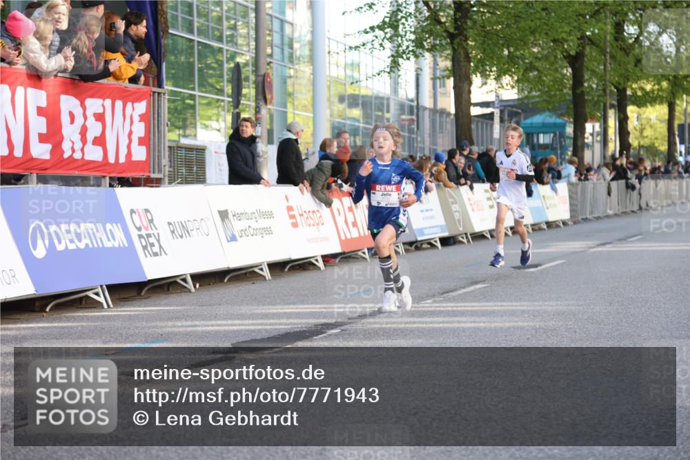 25.04.2025 - Das Zehntel Lena Gebhardt http://msf.ph/oto/7771943 26.04.2025 08:48:30 Ziel 1926, 2379, 2715, 2961, 2990, 3469, 3823 meine-sportfotos.de