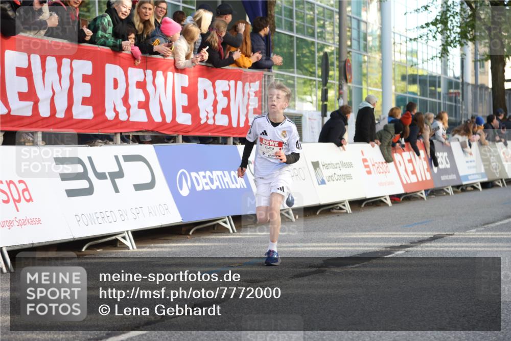 25.04.2025 - Das Zehntel Lena Gebhardt http://msf.ph/oto/7772000 26.04.2025 08:48:32 Ziel 1926, 2379, 2715, 2961, 2990, 3469, 3823 meine-sportfotos.de