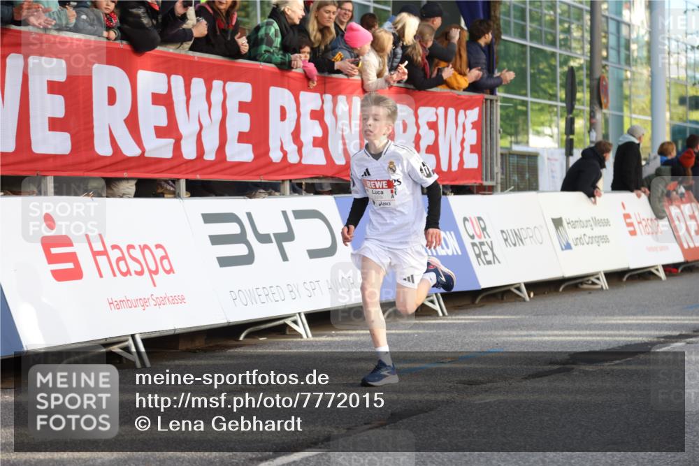 25.04.2025 - Das Zehntel Lena Gebhardt http://msf.ph/oto/7772015 26.04.2025 08:48:32 Ziel 1926, 2379, 2715, 2961, 2990, 3469, 3823 meine-sportfotos.de