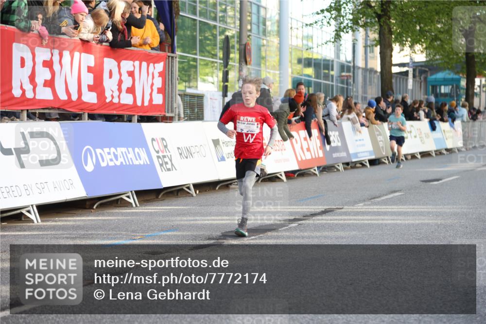 25.04.2025 - Das Zehntel Lena Gebhardt http://msf.ph/oto/7772174 26.04.2025 08:48:43 Ziel 1754, 1926, 1929, 2379, 2961, 2990, 3506, 3792, 3823 meine-sportfotos.de