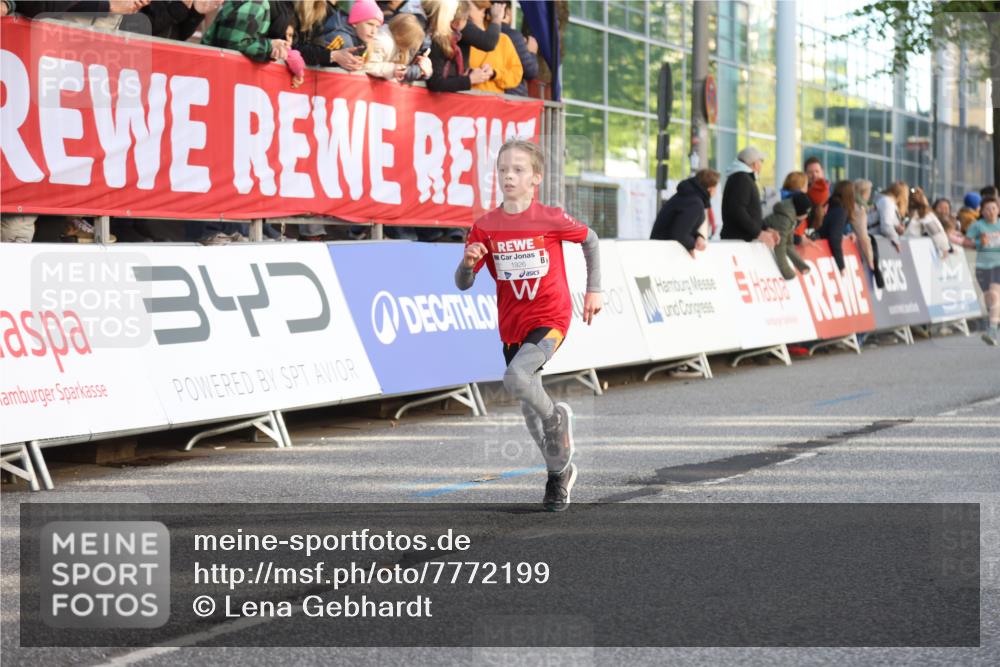 25.04.2025 - Das Zehntel Lena Gebhardt http://msf.ph/oto/7772199 26.04.2025 08:48:44 Ziel 1754, 1926, 1929, 2379, 2961, 2990, 3506, 3792, 3823 meine-sportfotos.de