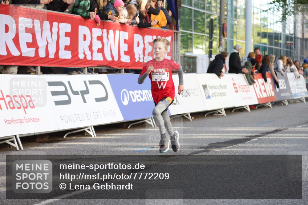 25.04.2025 - Das Zehntel Lena Gebhardt http://msf.ph/oto/7772209 26.04.2025 08:48:44 Ziel 1754, 1926, 1929, 2379, 2961, 2990, 3506, 3792, 3823 meine-sportfotos.de