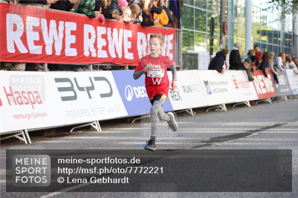 25.04.2025 - Das Zehntel Lena Gebhardt http://msf.ph/oto/7772221 26.04.2025 08:48:44 Ziel 1754, 1926, 1929, 2379, 2961, 2990, 3506, 3792, 3823 meine-sportfotos.de