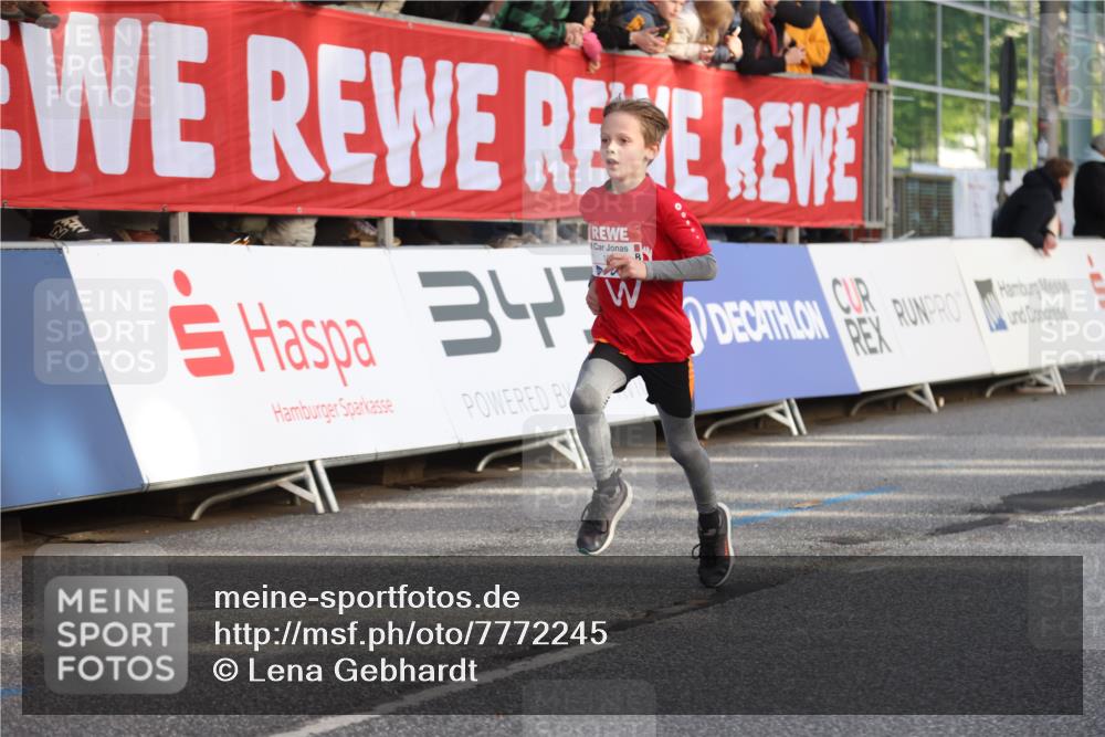 25.04.2025 - Das Zehntel Lena Gebhardt http://msf.ph/oto/7772245 26.04.2025 08:48:44 Ziel 1754, 1926, 1929, 2379, 2961, 2990, 3506, 3792, 3823 meine-sportfotos.de