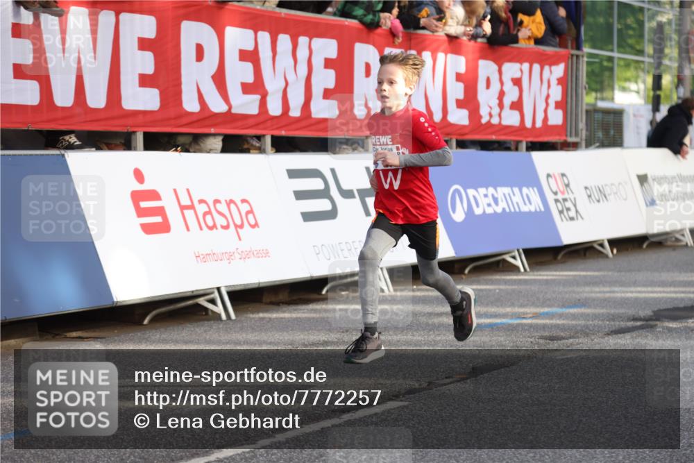 25.04.2025 - Das Zehntel Lena Gebhardt http://msf.ph/oto/7772257 26.04.2025 08:48:44 Ziel 1754, 1926, 1929, 2379, 2961, 2990, 3506, 3792, 3823 meine-sportfotos.de