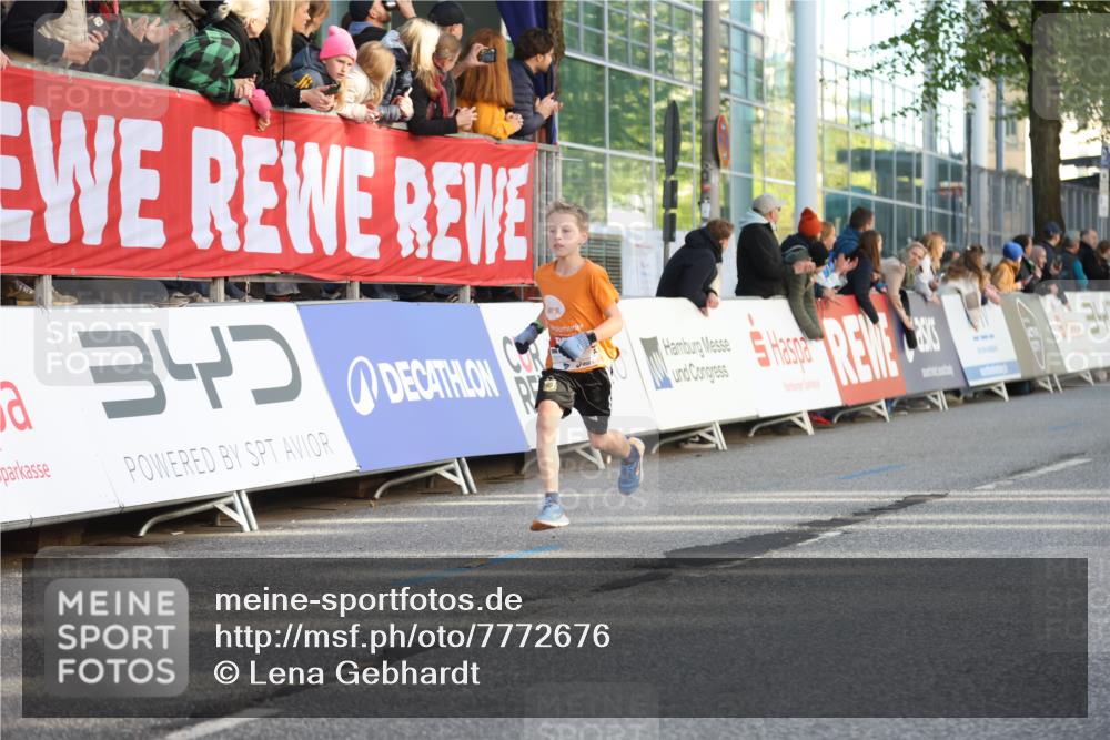 25.04.2025 - Das Zehntel Lena Gebhardt http://msf.ph/oto/7772676 26.04.2025 08:48:57 Ziel 1452, 1754, 1926, 1929, 2961, 2990, 3506, 3606, 3785, 3792 meine-sportfotos.de