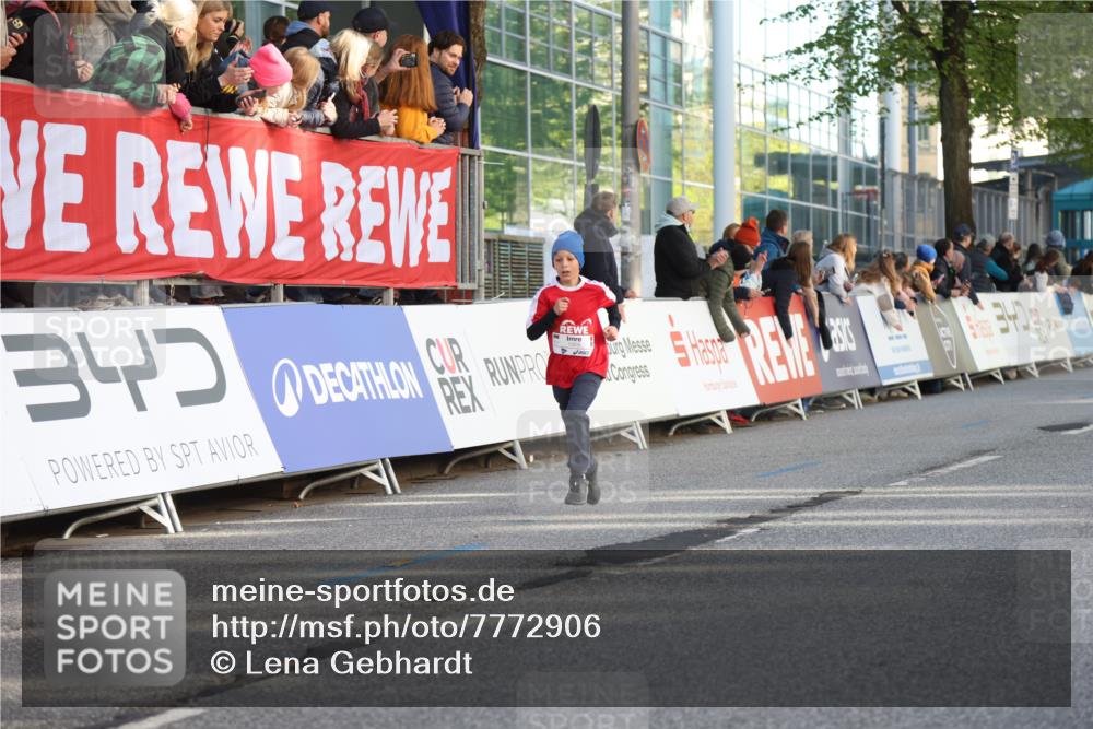 25.04.2025 - Das Zehntel Lena Gebhardt http://msf.ph/oto/7772906 26.04.2025 08:49:02 Ziel 1452, 1754, 1929, 2961, 3506, 3606, 3613, 3785, 3792 meine-sportfotos.de