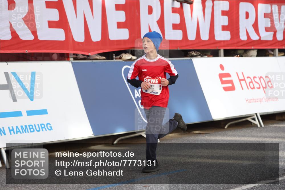 25.04.2025 - Das Zehntel Lena Gebhardt http://msf.ph/oto/7773131 26.04.2025 08:49:04 Ziel 1452, 1754, 1929, 3488, 3506, 3606, 3613, 3785, 3792 meine-sportfotos.de
