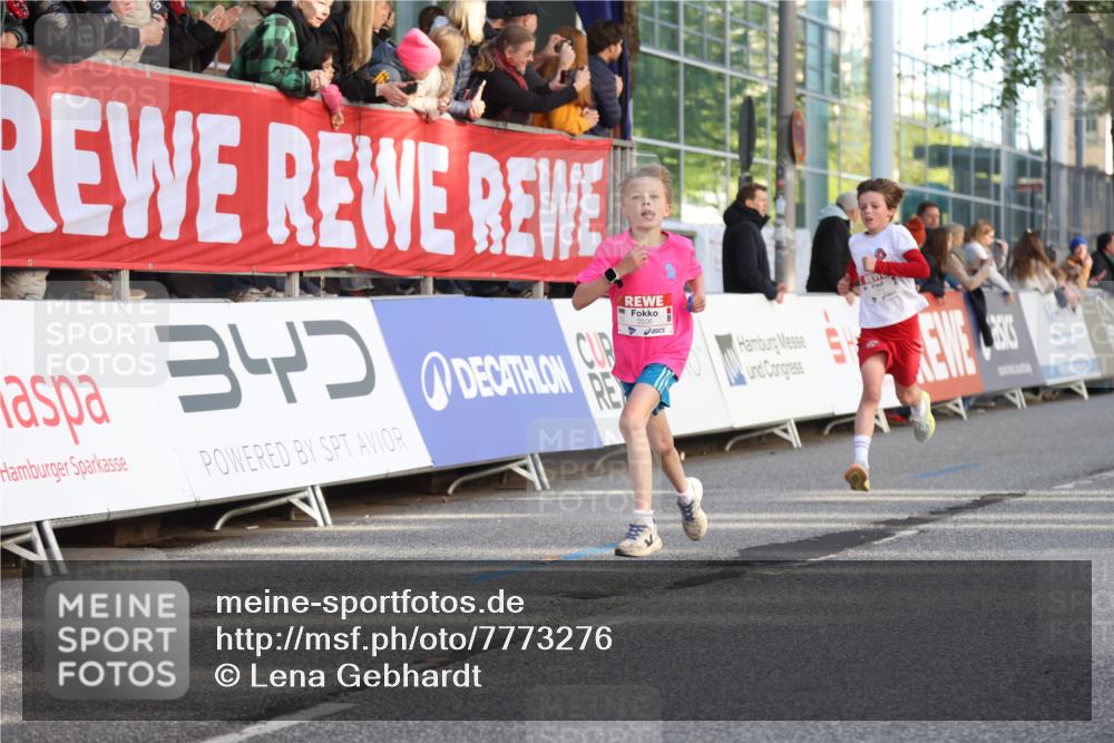 25.04.2025 - Das Zehntel Lena Gebhardt http://msf.ph/oto/7773276 26.04.2025 08:49:07 Ziel 1452, 1754, 1929, 2018, 2696, 3488, 3506, 3606, 3613, 3785, 3792 meine-sportfotos.de