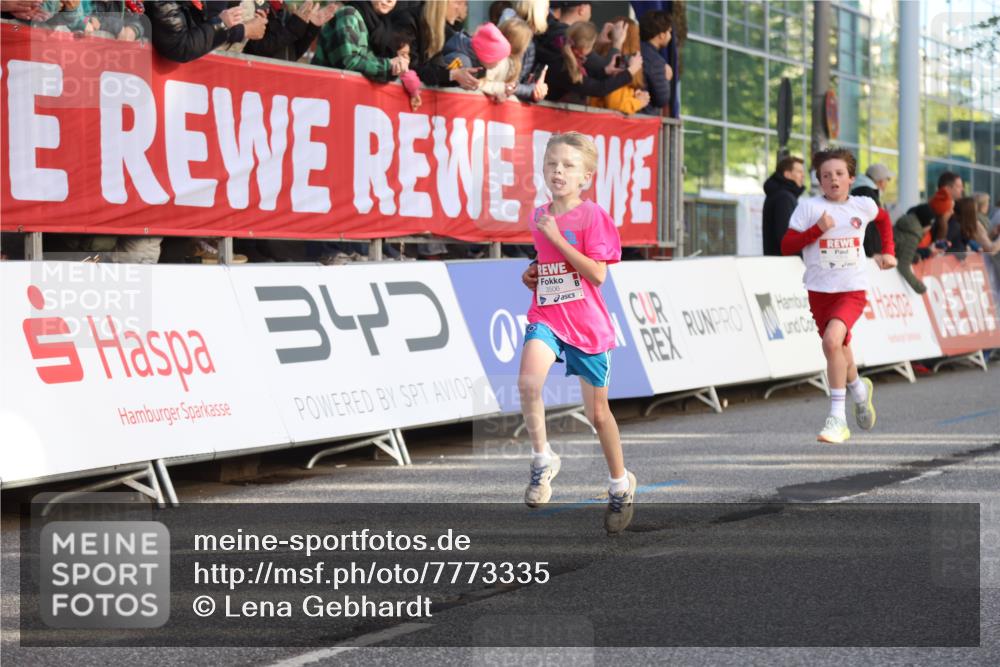 25.04.2025 - Das Zehntel Lena Gebhardt http://msf.ph/oto/7773335 26.04.2025 08:49:07 Ziel 1452, 1754, 1929, 2018, 2696, 3488, 3506, 3606, 3613, 3785, 3792 meine-sportfotos.de