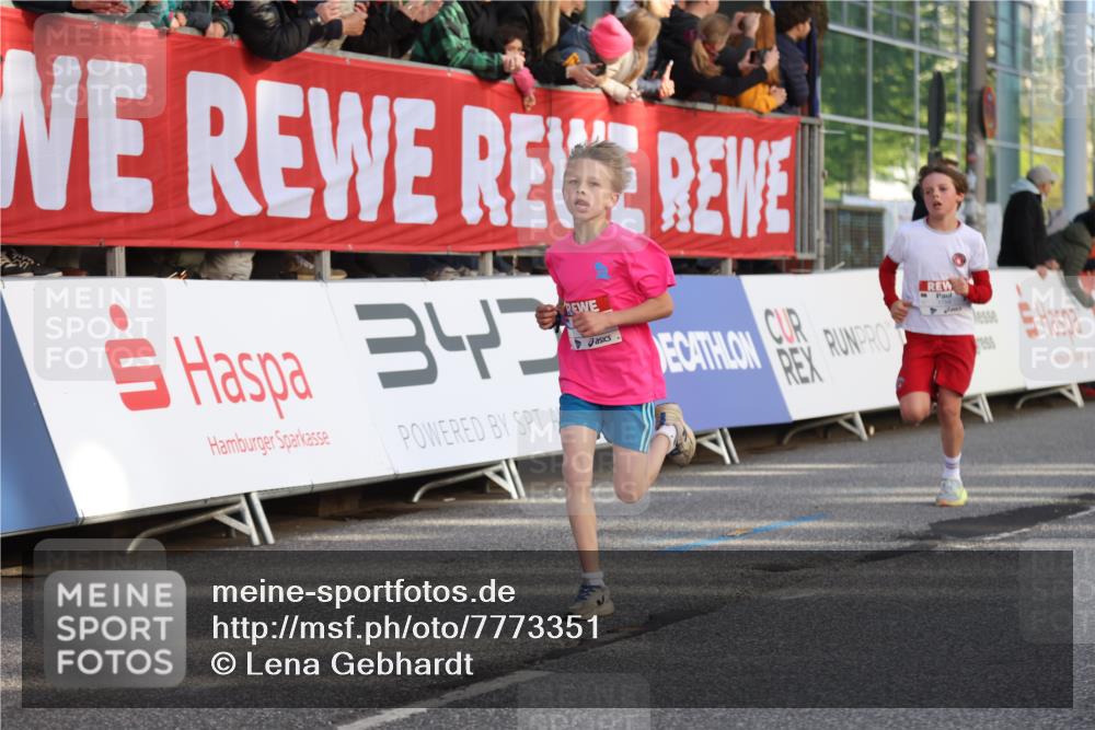 25.04.2025 - Das Zehntel Lena Gebhardt http://msf.ph/oto/7773351 26.04.2025 08:49:07 Ziel 1452, 1754, 1929, 2018, 2696, 3488, 3506, 3606, 3613, 3785, 3792 meine-sportfotos.de