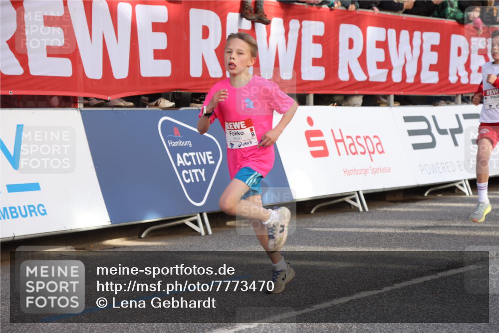 25.04.2025 - Das Zehntel Lena Gebhardt http://msf.ph/oto/7773470 26.04.2025 08:49:08 Ziel 1452, 1754, 1929, 2018, 2513, 2696, 3488, 3506, 3606, 3613, 3785, 3792 meine-sportfotos.de