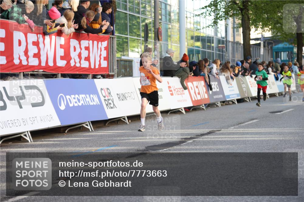25.04.2025 - Das Zehntel Lena Gebhardt http://msf.ph/oto/7773663 26.04.2025 08:49:20 Ziel 1452, 1537, 1945, 2018, 2021, 2377, 2513, 2696, 3488, 3606, 3613, 3785 meine-sportfotos.de
