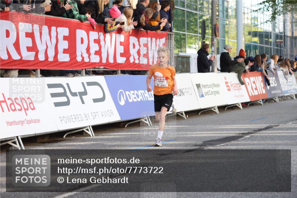 25.04.2025 - Das Zehntel Lena Gebhardt http://msf.ph/oto/7773722 26.04.2025 08:49:21 Ziel 1452, 1537, 1945, 2018, 2021, 2377, 2513, 2696, 3488, 3606, 3613, 3785 meine-sportfotos.de