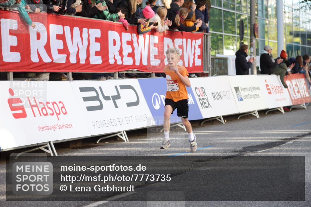 25.04.2025 - Das Zehntel Lena Gebhardt http://msf.ph/oto/7773735 26.04.2025 08:49:21 Ziel 1452, 1537, 1945, 2018, 2021, 2377, 2513, 2696, 3488, 3606, 3613, 3785 meine-sportfotos.de