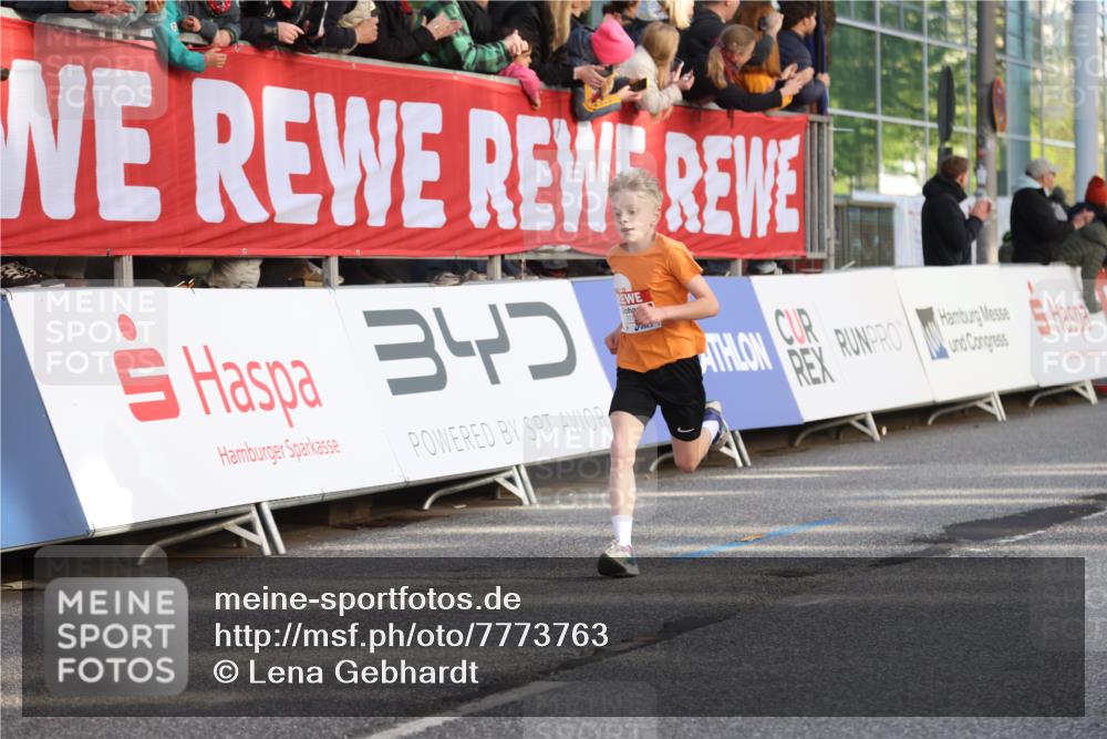 25.04.2025 - Das Zehntel Lena Gebhardt http://msf.ph/oto/7773763 26.04.2025 08:49:21 Ziel 1452, 1537, 1945, 2018, 2021, 2377, 2513, 2696, 3488, 3606, 3613, 3785 meine-sportfotos.de