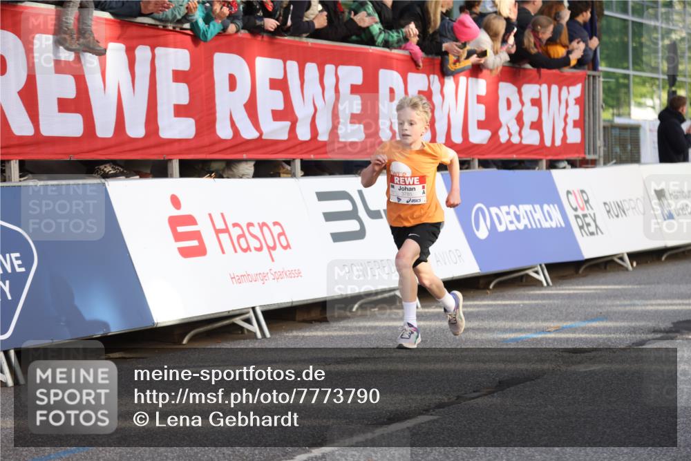 25.04.2025 - Das Zehntel Lena Gebhardt http://msf.ph/oto/7773790 26.04.2025 08:49:21 Ziel 1452, 1537, 1945, 2018, 2021, 2377, 2513, 2696, 3488, 3606, 3613, 3785 meine-sportfotos.de