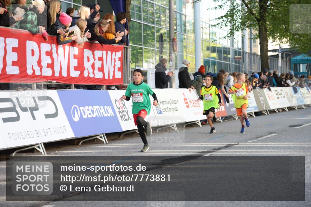 25.04.2025 - Das Zehntel Lena Gebhardt http://msf.ph/oto/7773881 26.04.2025 08:49:23 Ziel 1452, 1537, 1945, 2018, 2021, 2377, 2513, 2696, 3488, 3606, 3613, 3785 meine-sportfotos.de