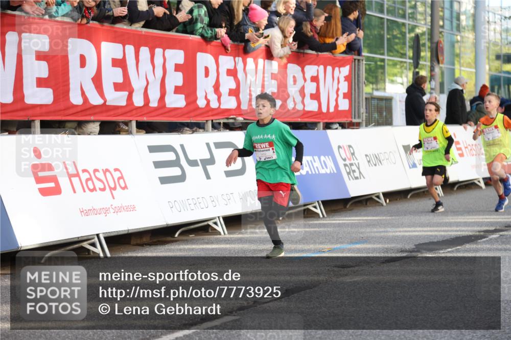 25.04.2025 - Das Zehntel Lena Gebhardt http://msf.ph/oto/7773925 26.04.2025 08:49:24 Ziel 1452, 1537, 1945, 2018, 2021, 2377, 2513, 2696, 3488, 3606, 3613, 3785 meine-sportfotos.de