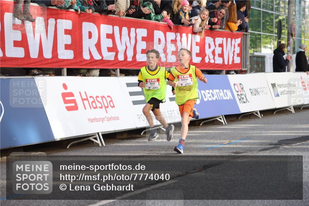 25.04.2025 - Das Zehntel Lena Gebhardt http://msf.ph/oto/7774040 26.04.2025 08:49:25 Ziel 1116, 1452, 1537, 1945, 2018, 2021, 2377, 2513, 2696, 3488, 3606, 3613, 3785 meine-sportfotos.de