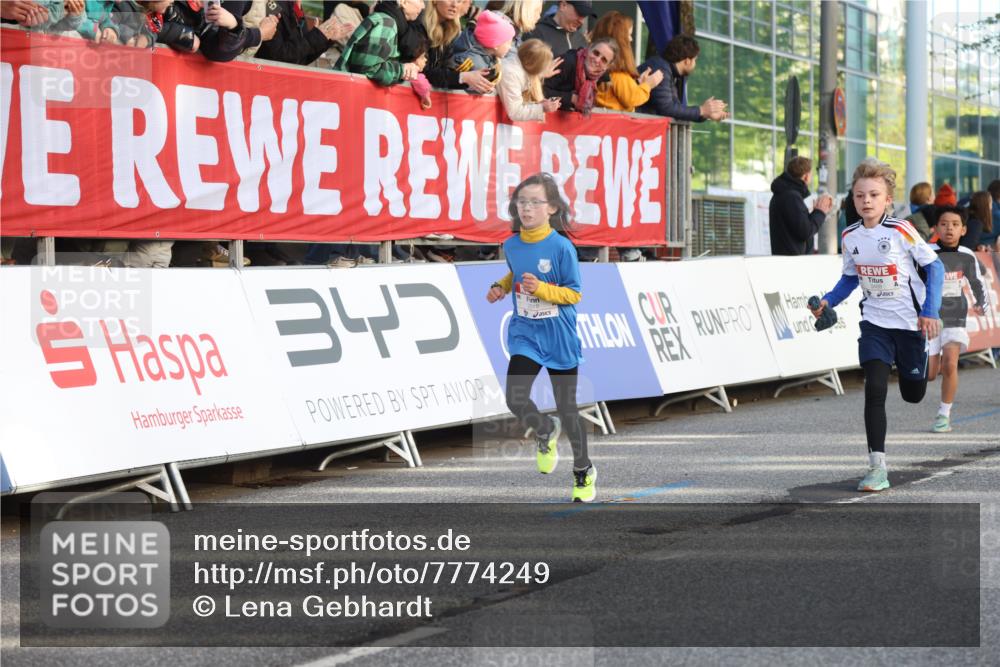 25.04.2025 - Das Zehntel Lena Gebhardt http://msf.ph/oto/7774249 26.04.2025 08:49:33 Ziel 1116, 1537, 1945, 2018, 2021, 2377, 2383, 2513, 2696, 2995, 3488, 3540, 3613 meine-sportfotos.de