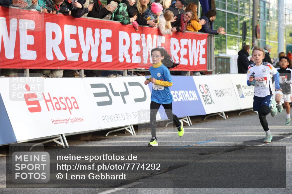 25.04.2025 - Das Zehntel Lena Gebhardt http://msf.ph/oto/7774292 26.04.2025 08:49:33 Ziel 1116, 1537, 1945, 2018, 2021, 2377, 2383, 2513, 2696, 2995, 3488, 3540, 3613 meine-sportfotos.de