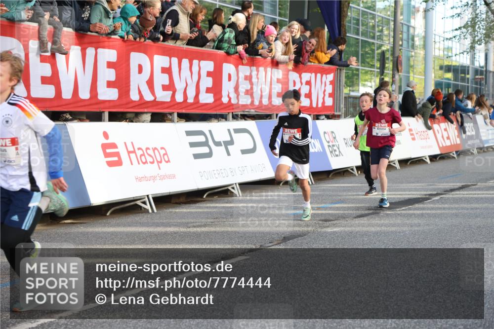 25.04.2025 - Das Zehntel Lena Gebhardt http://msf.ph/oto/7774444 26.04.2025 08:49:34 Ziel 1107, 1116, 1537, 1945, 2018, 2021, 2377, 2383, 2513, 2696, 2995, 3488, 3539, 3540, 3613 meine-sportfotos.de