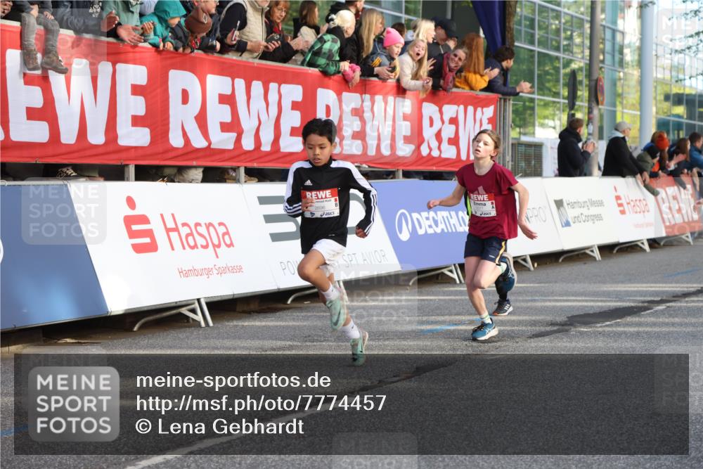 25.04.2025 - Das Zehntel Lena Gebhardt http://msf.ph/oto/7774457 26.04.2025 08:49:34 Ziel 1107, 1116, 1537, 1945, 2018, 2021, 2377, 2383, 2513, 2696, 2995, 3488, 3539, 3540, 3613 meine-sportfotos.de