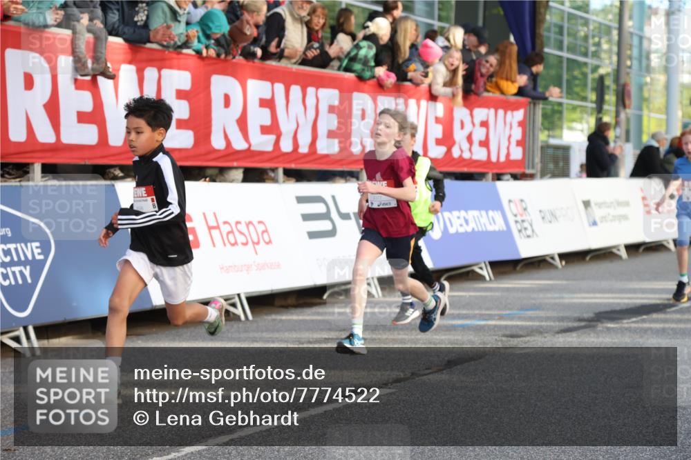 25.04.2025 - Das Zehntel Lena Gebhardt http://msf.ph/oto/7774522 26.04.2025 08:49:35 Ziel 1107, 1116, 1537, 1945, 2018, 2021, 2377, 2383, 2513, 2696, 2995, 3488, 3539, 3540, 3613 meine-sportfotos.de