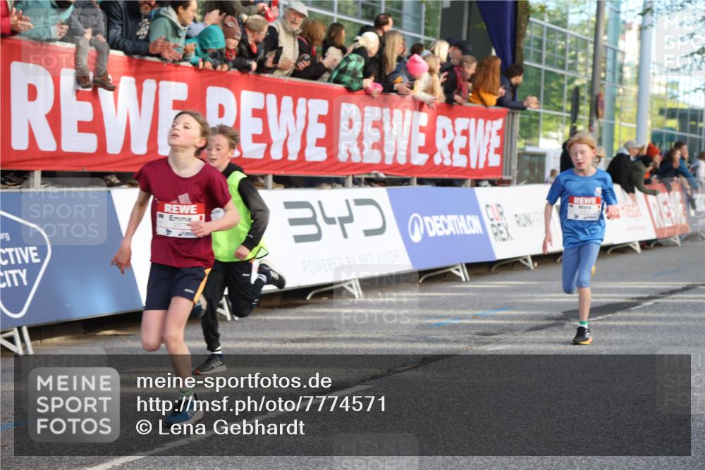 25.04.2025 - Das Zehntel Lena Gebhardt http://msf.ph/oto/7774571 26.04.2025 08:49:35 Ziel 1107, 1116, 1537, 1945, 2018, 2021, 2377, 2383, 2513, 2696, 2995, 3488, 3539, 3540, 3613 meine-sportfotos.de