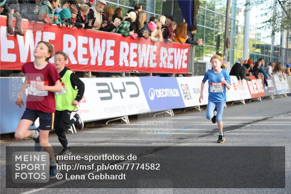 25.04.2025 - Das Zehntel Lena Gebhardt http://msf.ph/oto/7774582 26.04.2025 08:49:35 Ziel 1107, 1116, 1537, 1945, 2018, 2021, 2377, 2383, 2513, 2696, 2995, 3488, 3539, 3540, 3613 meine-sportfotos.de