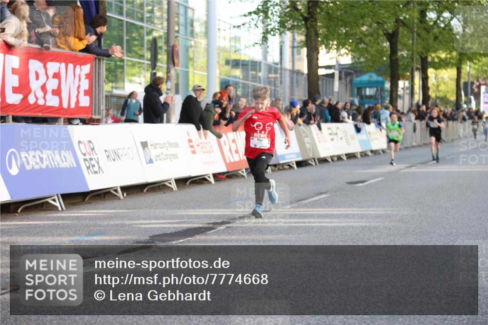 25.04.2025 - Das Zehntel Lena Gebhardt http://msf.ph/oto/7774668 26.04.2025 08:49:38 Ziel 1107, 1116, 1537, 1945, 2018, 2021, 2377, 2383, 2513, 2696, 2995, 3488, 3539, 3540 meine-sportfotos.de