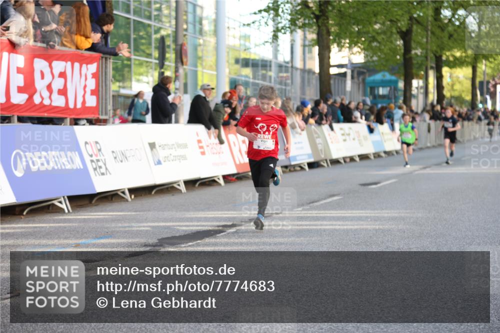 25.04.2025 - Das Zehntel Lena Gebhardt http://msf.ph/oto/7774683 26.04.2025 08:49:38 Ziel 1107, 1116, 1537, 1945, 2018, 2021, 2377, 2383, 2513, 2696, 2995, 3488, 3539, 3540 meine-sportfotos.de