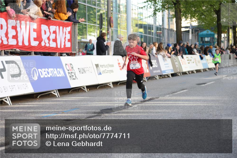 25.04.2025 - Das Zehntel Lena Gebhardt http://msf.ph/oto/7774711 26.04.2025 08:49:38 Ziel 1107, 1116, 1537, 1945, 2018, 2021, 2377, 2383, 2513, 2696, 2995, 3488, 3539, 3540 meine-sportfotos.de