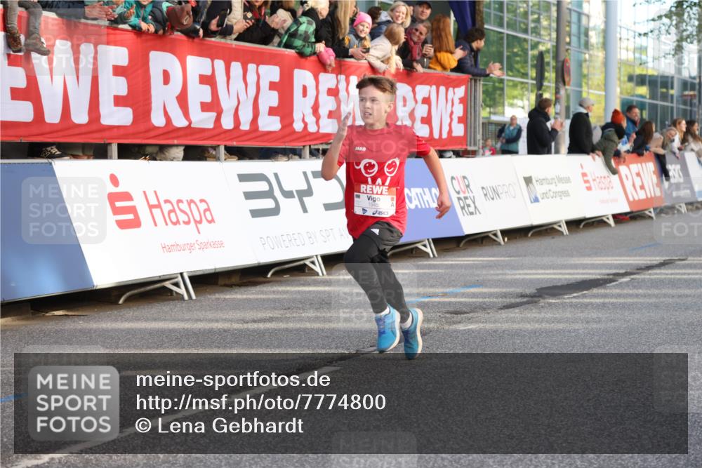 25.04.2025 - Das Zehntel Lena Gebhardt http://msf.ph/oto/7774800 26.04.2025 08:49:39 Ziel 1107, 1116, 1537, 1945, 2018, 2021, 2377, 2383, 2513, 2696, 2995, 3488, 3539, 3540 meine-sportfotos.de