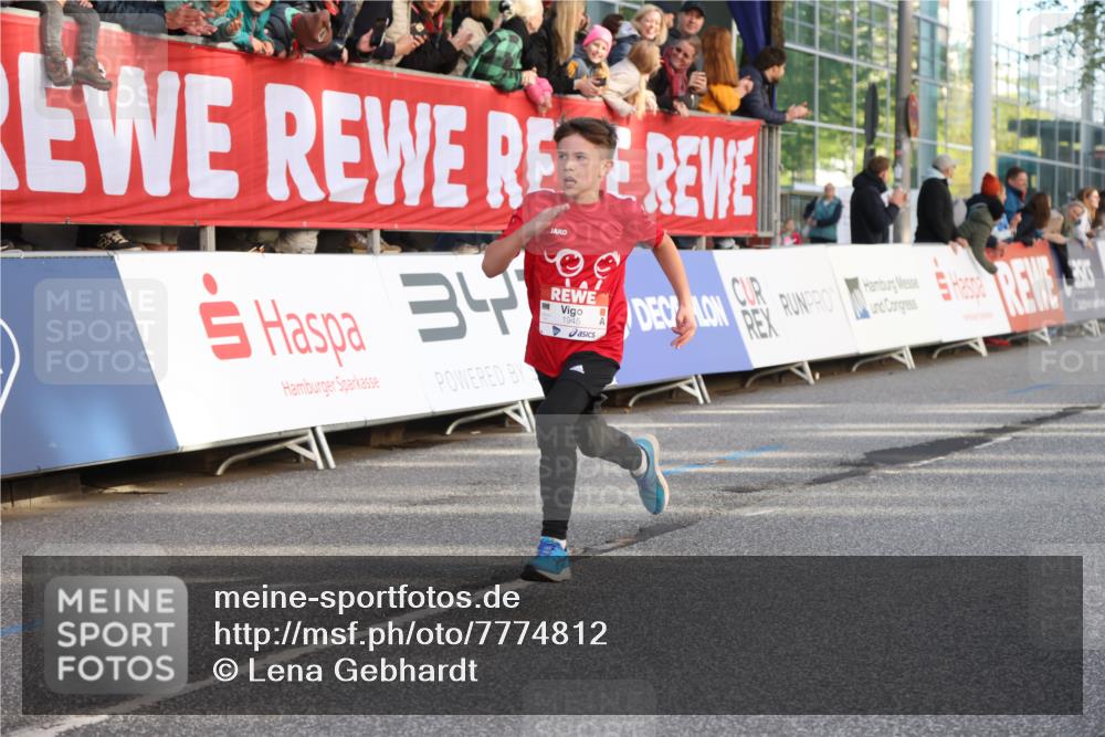 25.04.2025 - Das Zehntel Lena Gebhardt http://msf.ph/oto/7774812 26.04.2025 08:49:39 Ziel 1107, 1116, 1537, 1945, 2018, 2021, 2377, 2383, 2513, 2696, 2995, 3488, 3539, 3540 meine-sportfotos.de