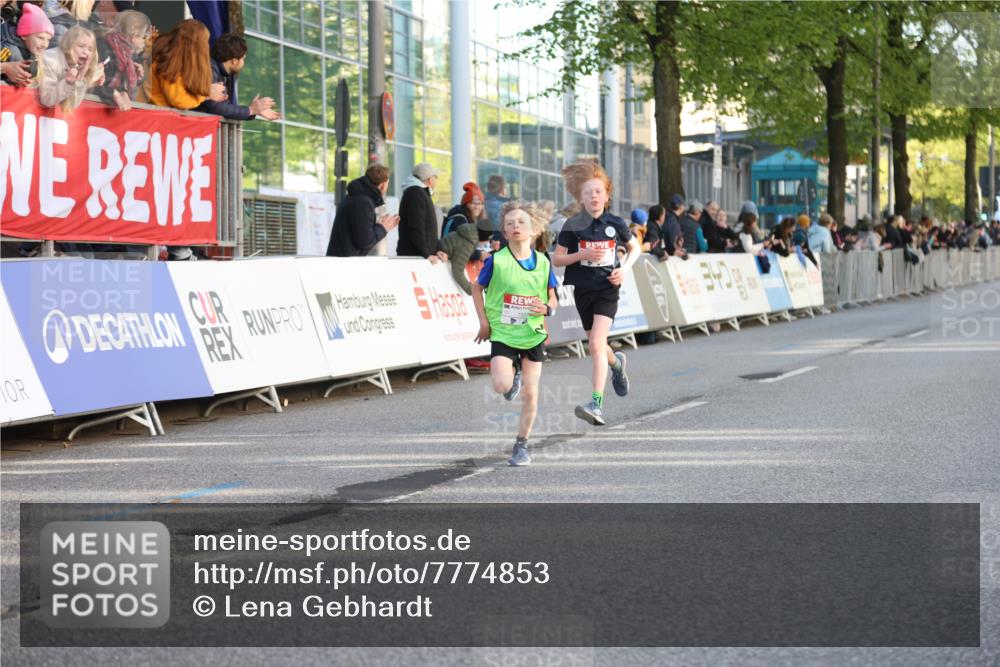 25.04.2025 - Das Zehntel Lena Gebhardt http://msf.ph/oto/7774853 26.04.2025 08:49:42 Ziel 1107, 1116, 1131, 1537, 1945, 2018, 2021, 2377, 2383, 2513, 2995, 3539, 3540 meine-sportfotos.de