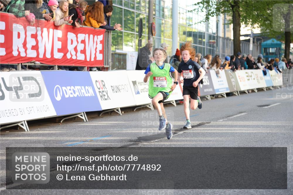 25.04.2025 - Das Zehntel Lena Gebhardt http://msf.ph/oto/7774892 26.04.2025 08:49:43 Ziel 1107, 1116, 1131, 1537, 1945, 2021, 2377, 2383, 2513, 2995, 3539, 3540 meine-sportfotos.de