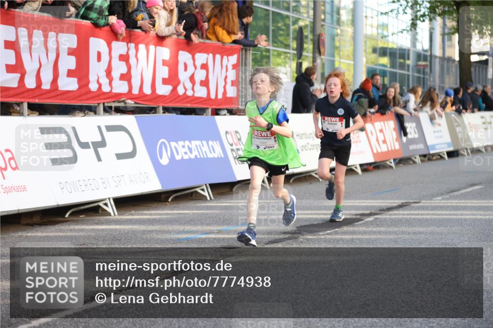 25.04.2025 - Das Zehntel Lena Gebhardt http://msf.ph/oto/7774938 26.04.2025 08:49:43 Ziel 1107, 1116, 1131, 1537, 1945, 2021, 2377, 2383, 2513, 2995, 3539, 3540 meine-sportfotos.de